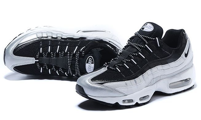  Nike Air Max 95 Essential